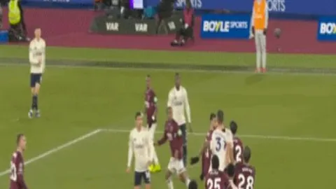 塞浦杯激战升级，阿波罗利马索尔强势冲刺巅峰！